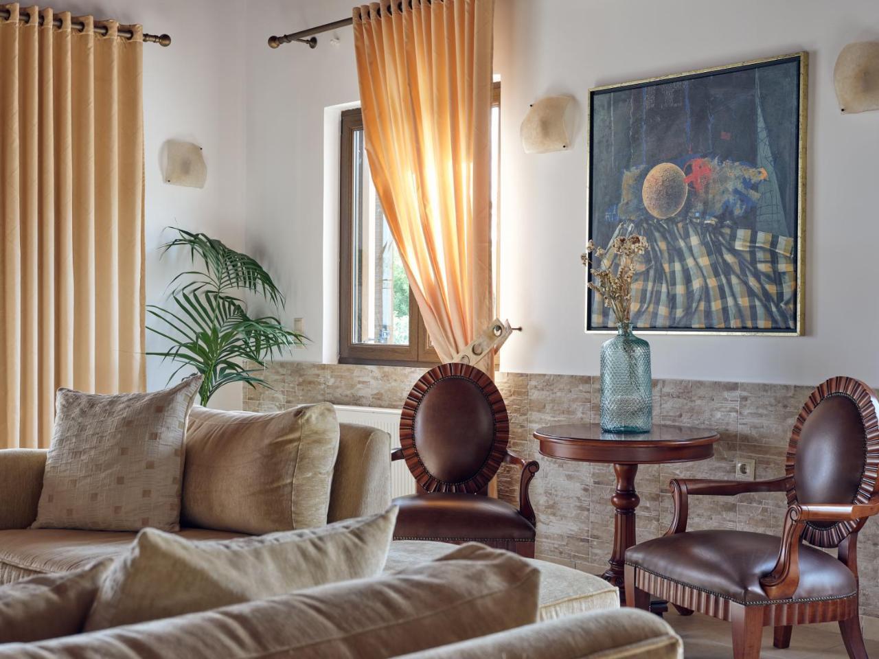 Palm Luxury Vilă Mouzákion